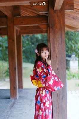 腰塌下屁股撅起来打肿