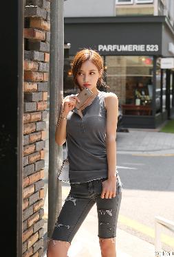 校花被教官扒开腿狂躁